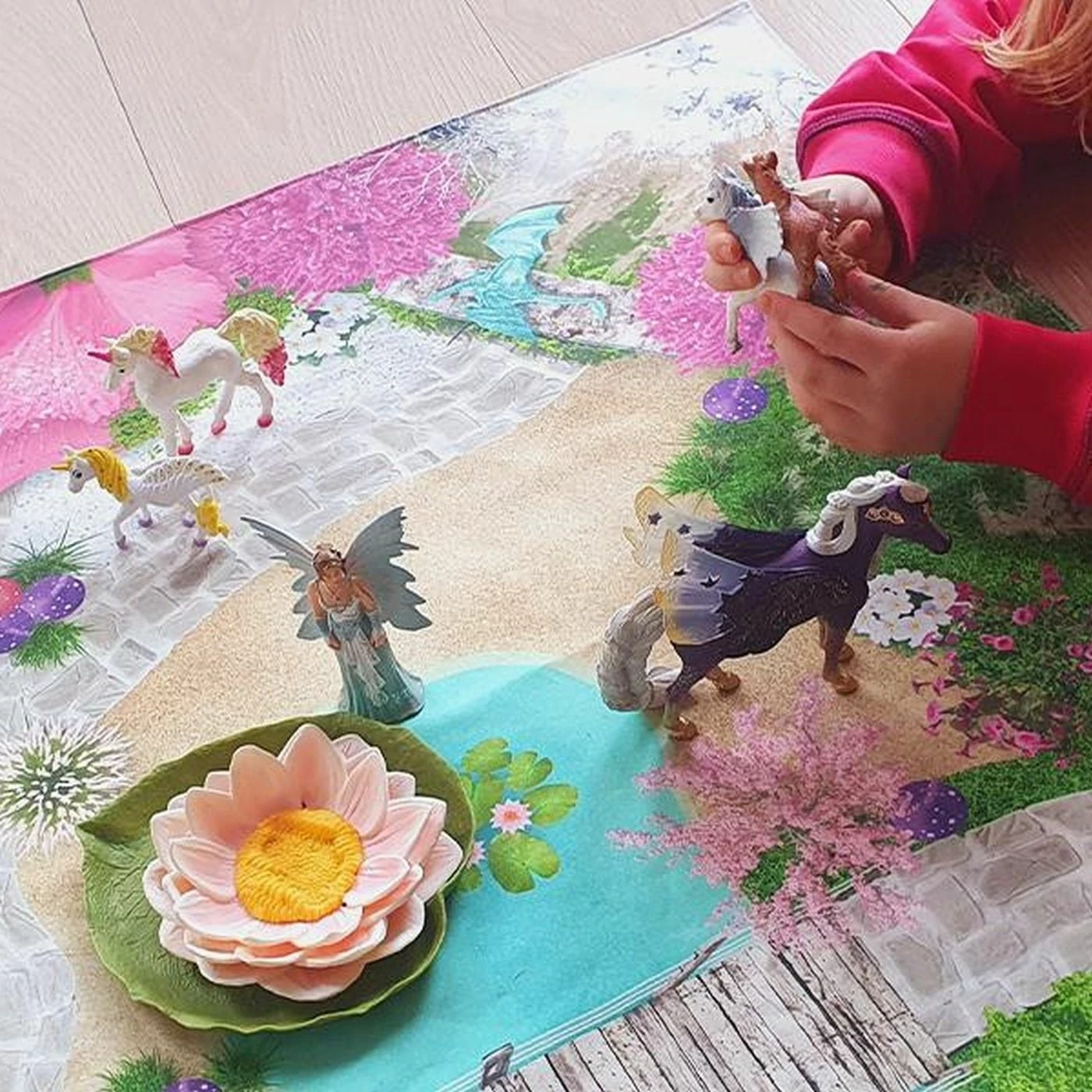 Spieldecke Feenwelt, Einhorn, Elfen, Spielteppich Auf Hochwertiger, ägyptischer Baumwolle 11 Spieldecke Feenwelt, Einhorn, Elfen, Spielteppich Auf Hochwertiger, ägyptischer Baumwolle – Bild 11